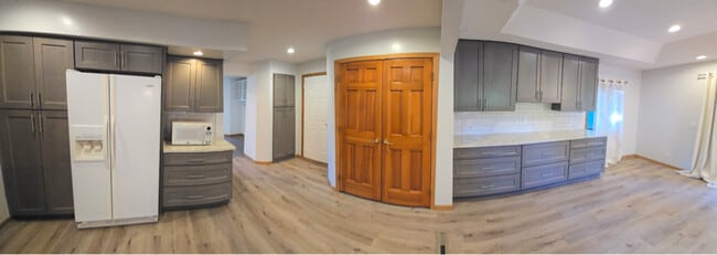 7317 Kyle Ave N in Minneapolis, MN - Building Photo - Building Photo