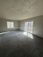 9325 S Westnedge Ave in Portage, MI - Building Photo - Building Photo