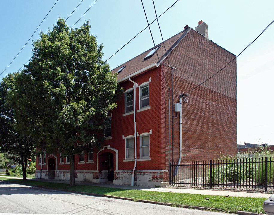 6030-6034 Carry Ave in Cleveland, OH - Building Photo