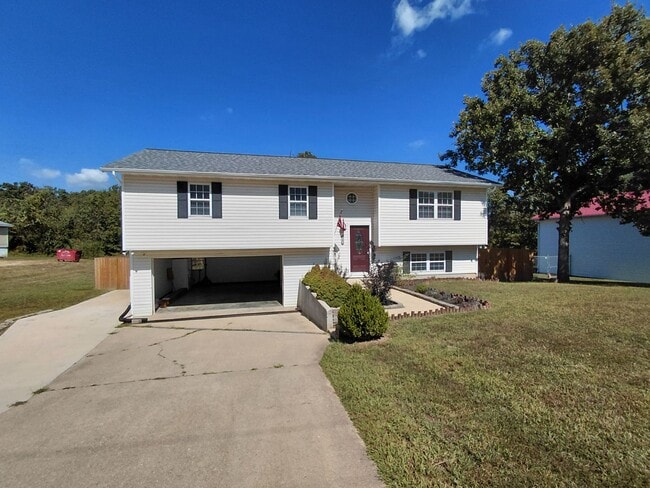 property at 15495 Tampa Rd