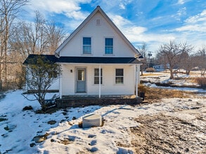 620 Town St in East Haddam, CT - Building Photo - Building Photo