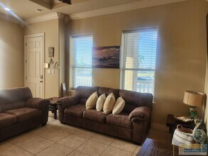 103 E Aries Dr in South Padre Island, TX - Building Photo - Building Photo