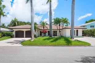 263 S Maya Palm Dr in Boca Raton, FL - Building Photo
