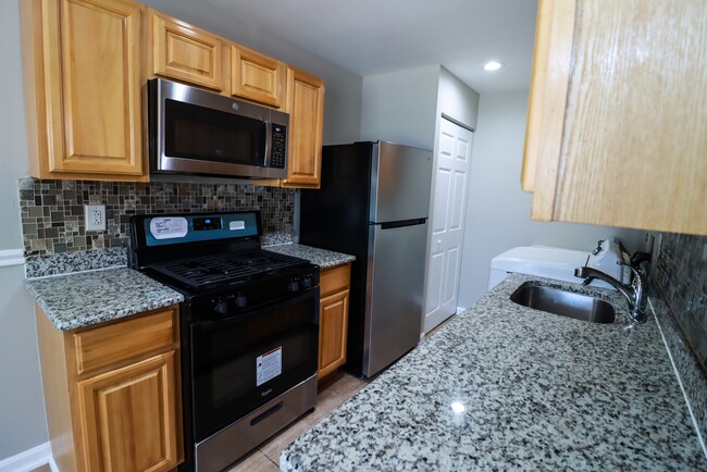 9240 Bridle Path Ln in Laurel, MD - Building Photo - Building Photo