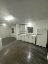 4975 Breanna Ln NE in Salem, OR - Foto de edificio - Building Photo