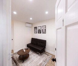 1537 1st St SW, Unit 1 in Washington, DC - Building Photo - Building Photo