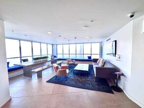 262 Monsignor O'Brien Hwy in Cambridge, MA - Building Photo - Building Photo