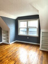 923 Walnut St, Unit 3 in Erie, PA - Foto de edificio - Building Photo