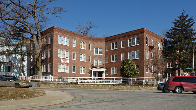 Walbrook Apartments in Baltimore, MD - Foto de edificio - Building Photo