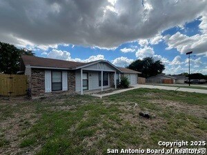 7102 Glen Point Dr in San Antonio, TX - Building Photo - Building Photo