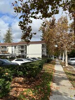 4081 Clayton Rd in Concord, CA - Building Photo