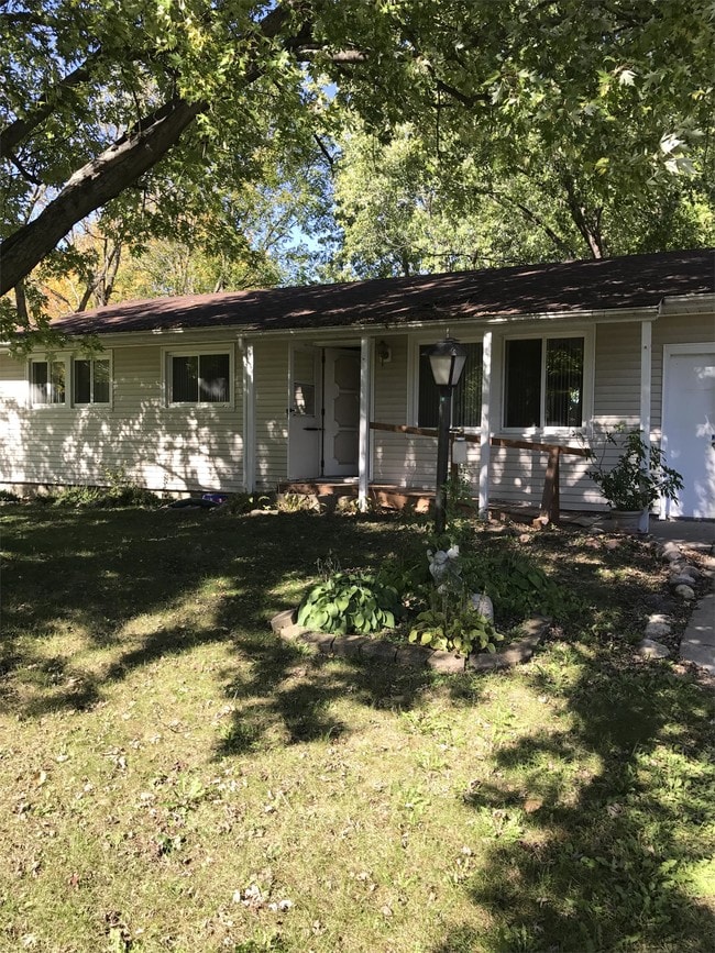 6237 Falcon Way in Warsaw, MN - Building Photo - Building Photo