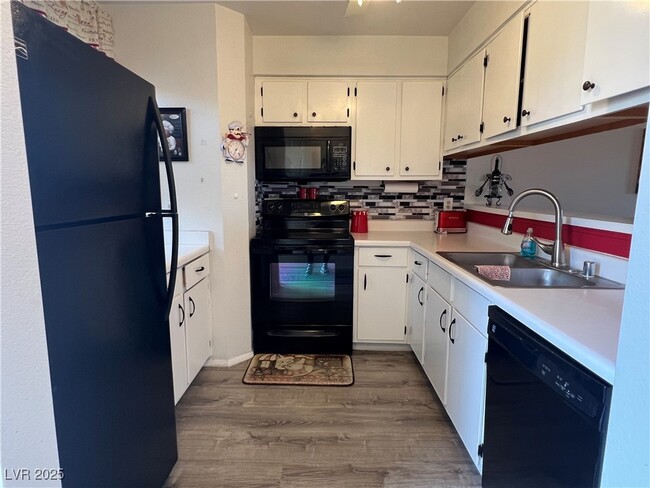 property at 2064 Mesquite Ln