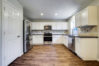 6834 Silver Shores Ln in Katy, TX - Building Photo - Building Photo