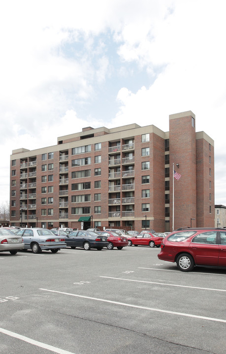 Berkshiretown Apartments in Pittsfield, MA - Building Photo