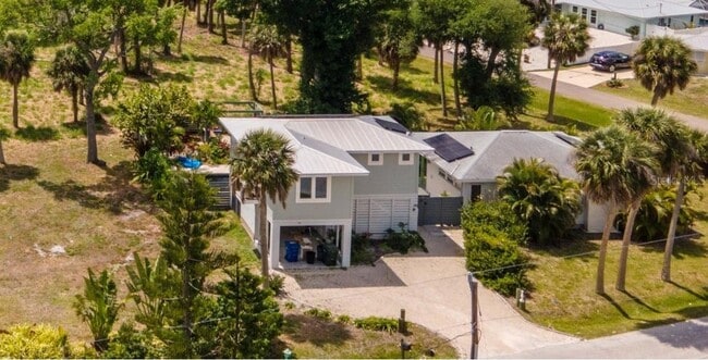 property at 385 W Cowles St