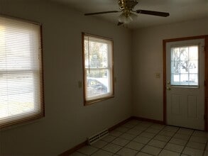 301 Terrace Way in Plano, IL - Building Photo - Building Photo