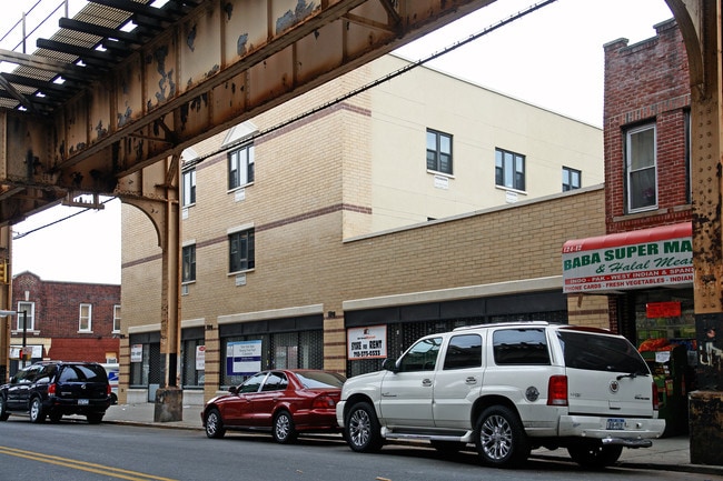 12420 Jamaica Ave in Richmond Hill, NY - Building Photo - Building Photo