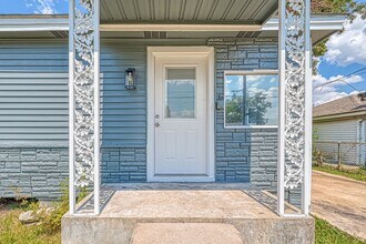 6715 Victoria St in Houston, TX - Building Photo - Building Photo