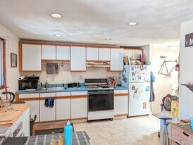 8 Evergreen Square, Unit 1 in Somerville, MA - Building Photo