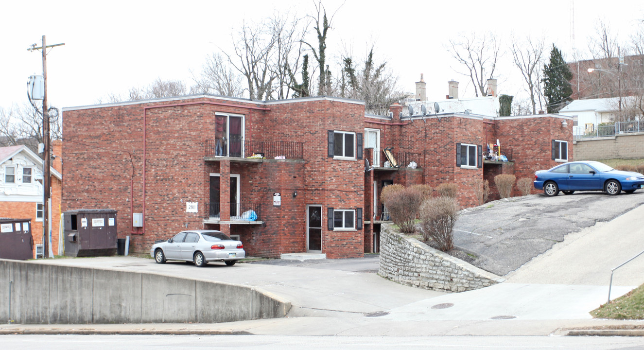 Warsaw Gardens in Cincinnati, OH - Building Photo