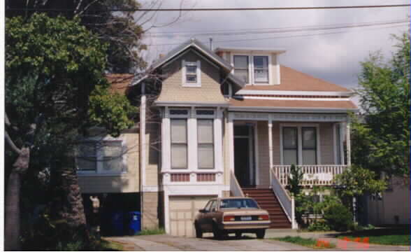 1609 Lincoln Ave in Alameda, CA - Building Photo - Building Photo