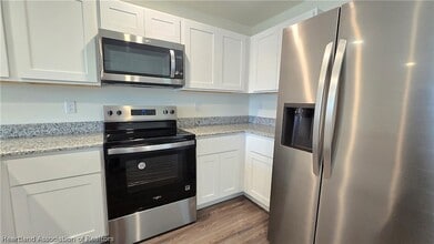 1260 Stone Ridge Cir in Sebring, FL - Building Photo - Building Photo