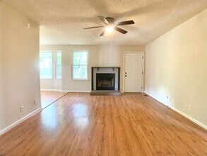 637 Miles Ct in Clarksville, TN - Building Photo - Building Photo