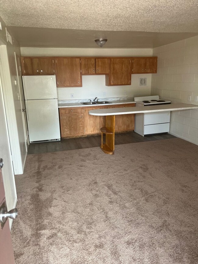 3718 Hazelwood St in Las Vegas, NV - Building Photo - Building Photo