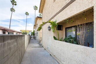 1117 Linden Ave, Unit 21 in Glendale, CA - Building Photo - Building Photo