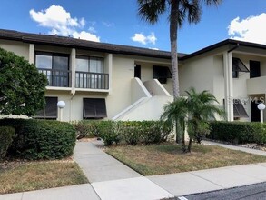 4539 Longwater Chase in Sarasota, FL - Foto de edificio - Building Photo