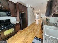2327 S Rosewood St photo'