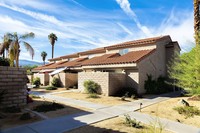 73881 Fred Waring Dr in Palm Desert, CA - Foto de edificio - Building Photo