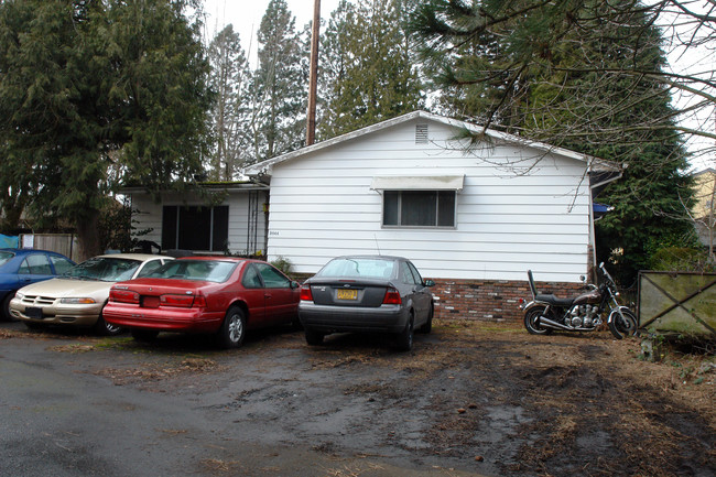 5044 NE Killingsworth St in Portland, OR - Building Photo - Building Photo