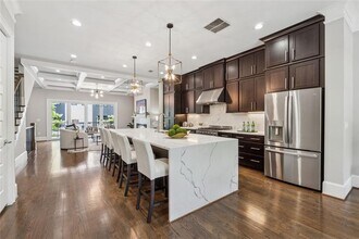 1106 Briar Cove Cir in Atlanta, GA - Building Photo - Building Photo