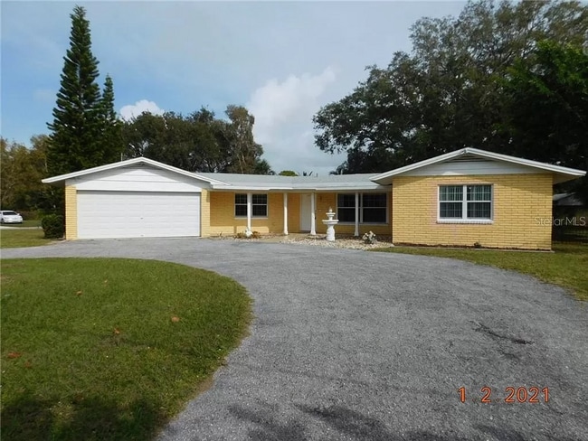 property at 8185 Longbay Blvd