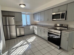 2248 Madrona Dr SE in Port Orchard, WA - Building Photo - Building Photo