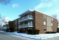 200 Deborah Ln in Wheeling, IL - Foto de edificio - Building Photo