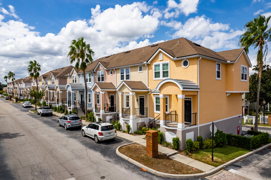 Hamptons At Metrowest in Orlando, FL - Foto de edificio