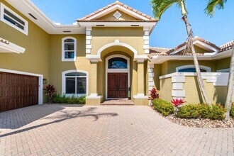 101 Sandbourne Ln in Palm Beach Gardens, FL - Building Photo - Building Photo