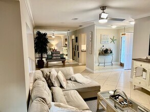 146 Greenbrier St in Marco Island, FL - Building Photo - Building Photo