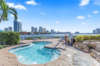 19195 Mystic Pointe Dr in Aventura, FL - Foto de edificio - Building Photo