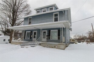 249 Princeton Ave in Corning, NY - Building Photo