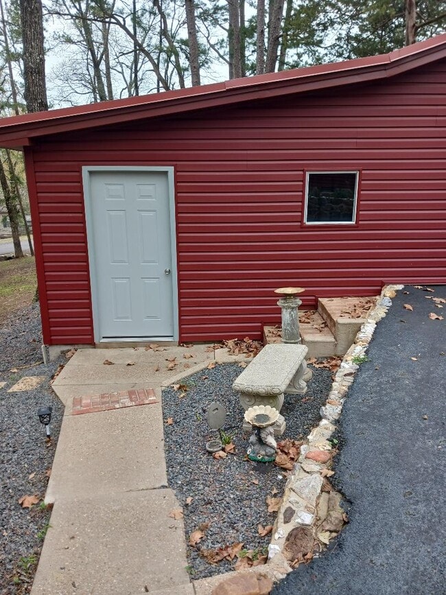 129 Jordan Ln Rentals in Clinton, AR