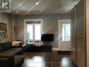 47 Hounslow Heath Rd in Toronto, ON - Building Photo - Building Photo