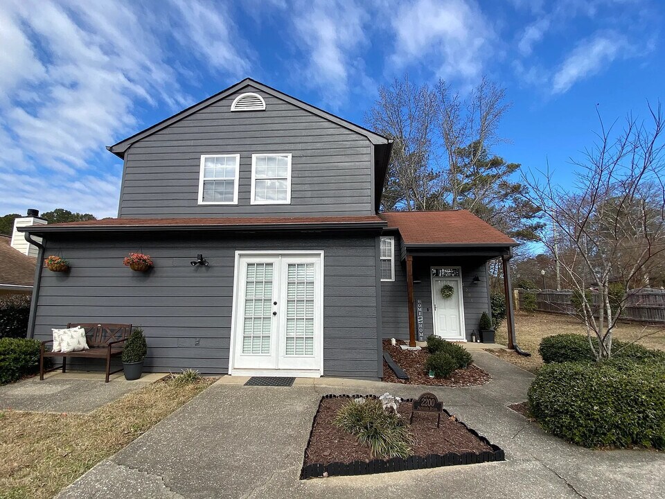 Room in House on Parkside Dr in Austell, GA - Building Photo