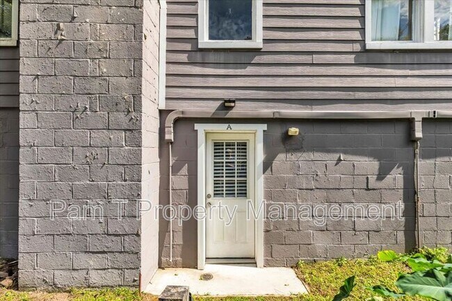 815 E 32nd St in Savannah, GA - Building Photo - Building Photo