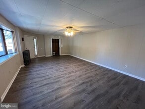 36 S Sussex St in Gloucester City, NJ - Building Photo - Building Photo