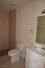 1016 NE 8th Pl in Cape Coral, FL - Building Photo - Building Photo