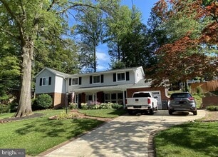 8511 Durham Ct in Springfield, VA - Building Photo - Building Photo